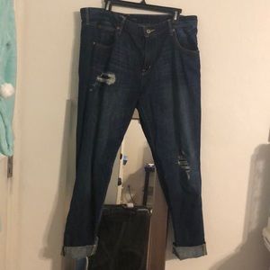 BOYFRIEND JEANS